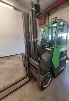 Carrelli elettrici 3 ruote 2025  Combilift CBE 4000 (1)