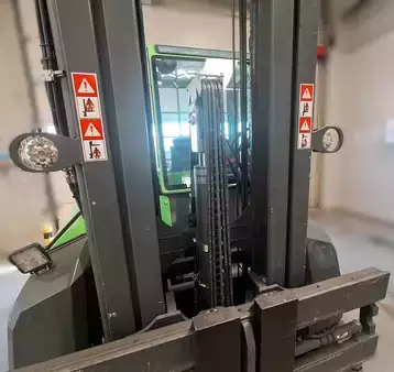 Carrelli elettrici 3 ruote 2025  Combilift CBE 4000 (10)