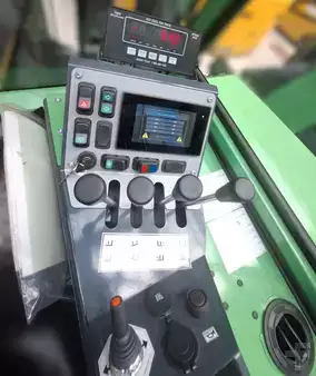 Carrelli elettrici 3 ruote 2025  Combilift CBE 4000 (8)