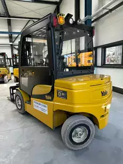 Electric - 4 wheels 2013  Yale ERP40VM E2370 (13)