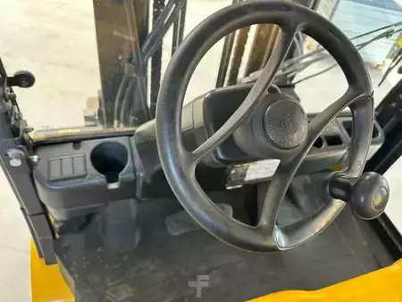 Electric - 4 wheels 2013  Yale ERP40VM E2370 (17)