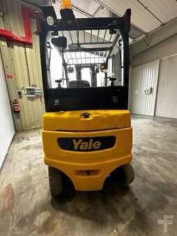 Chariot 4 roues électrique 2020  Yale ERP30VL (6)