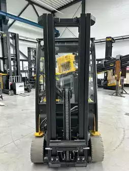 Elektryczne 4-kołowe 2021  Yale ERP20VT LWBE2630 (11)