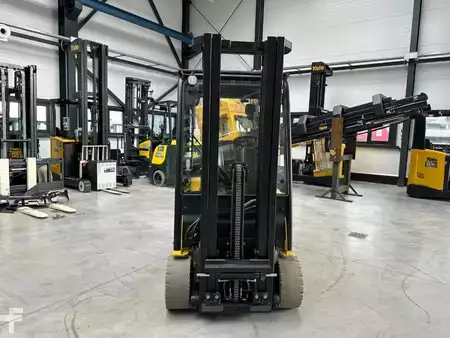 Elektryczne 4-kołowe 2021  Yale ERP20VT LWBE2630 (12)