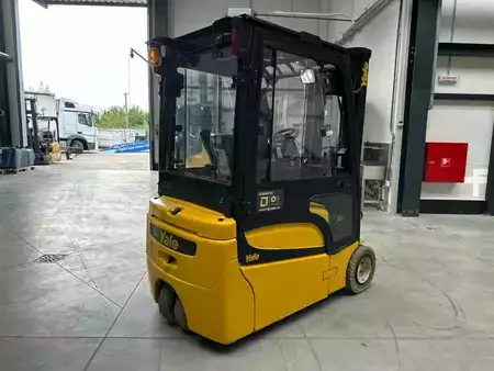 Elektryczne 4-kołowe 2021  Yale ERP20VT LWBE2630 (15)