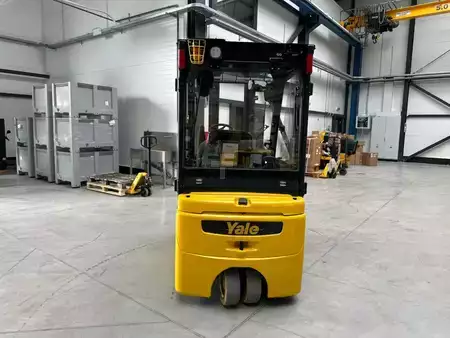 Elektryczne 4-kołowe 2021  Yale ERP20VT LWBE2630 (16)