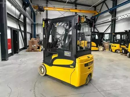 Elektryczne 4-kołowe 2021  Yale ERP20VT LWBE2630 (17)