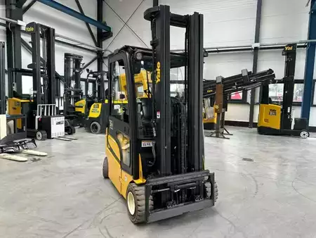 Carrelli elettrici 4 ruote 2019  Yale ERP20VF MWB2130 (10)