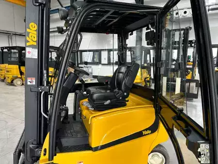 Carrelli elettrici 4 ruote 2019  Yale ERP20VF MWB2130 (5)