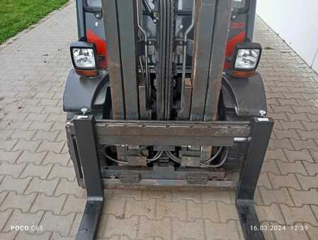 Diesel gaffeltruck 2013  Linde H 30 Triplex Doppelzusatzhydraulik (6) 