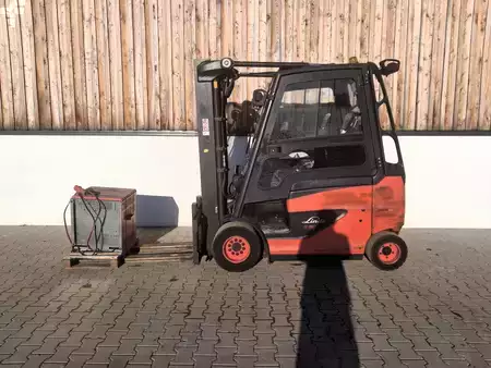 Elektro 4 Rad 2018  Linde E 30 Triplex Doppelzusatzhydraulik (2)