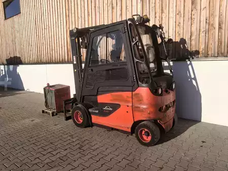 Elektro 4 Rad 2018  Linde E 30 Triplex Doppelzusatzhydraulik (3)