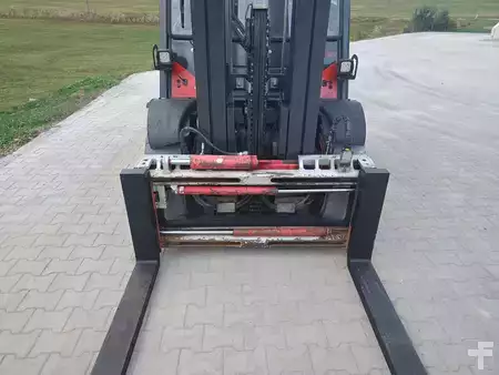 Diesel truck 2015  Linde H 50 Diesel Triplex Zinkenverstellgerät (7)