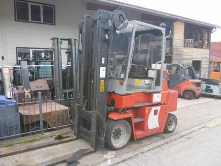 Nestekaasutrukki 2003  Kalmar GCD 70 -6 CH Compakt (2)