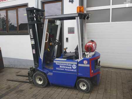Chariots élévateurs GPL 1995  Clark GPM15 (2)