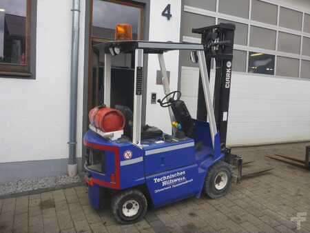 Chariots élévateurs GPL 1995  Clark GPM15 (5)