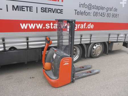 Hochhubwagen 2007  Linde L12 (1)