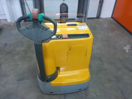 Hochhubwagen  Jungheinrich EJC 214 (5)