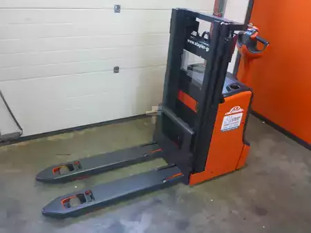 Hochhubwagen 2021  Linde D08 (2)