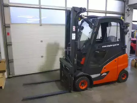 Treibgasstapler 2018  Linde H16T (1)