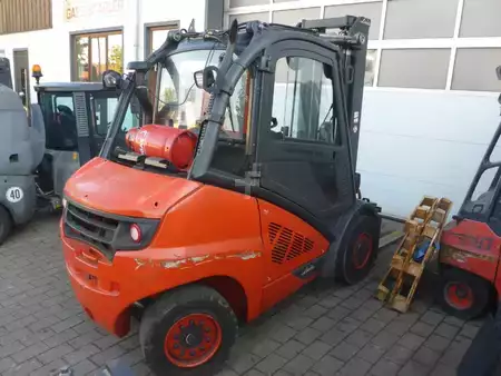 Empilhador a gás 2012  Linde H45T (4)