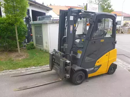 Carrelli elevatori diesel 2019  Linde H18D (1)