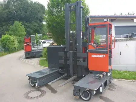 Empilhador Quatro caminhos 2021  Combilift C3000 STE (1)