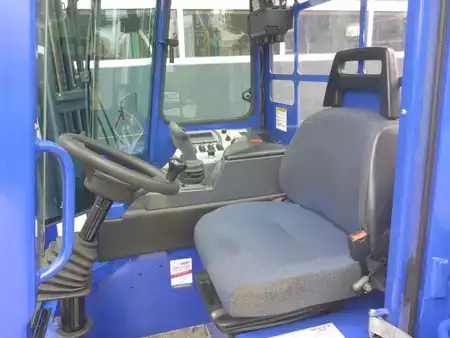 Chariots multidirectionnels 2017  Combilift C4000 ET (3)