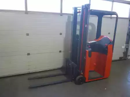3-wiel elektrische heftrucks 2015  Linde E10 (1)