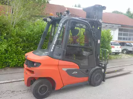 Empilhador diesel 2021  Linde H35 D (3)