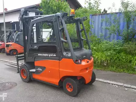 Eléctrico - 4 rodas 2013  Linde E40 /600 HL (2)