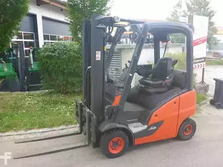 Empilhador diesel 2019  Linde H16 D (1)