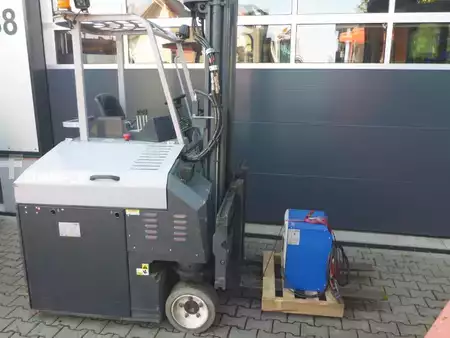 Čtyřcestný vysokozdvižný vozík 2012  Combilift CBE 3000 (6)