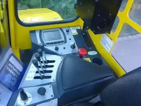 Empilhador Quatro caminhos 2015  Combilift C4500ET Zinkenlänge: 1350mm (6)