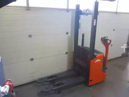 Empilhador Quatro caminhos 2019  Combilift L12 I (2)