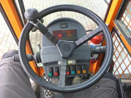 Sideloader 2012  Hubtex S50D (3)