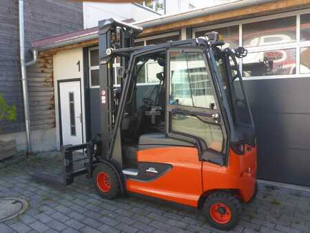 Elektro 4 Rad  Linde E35 HL (2)