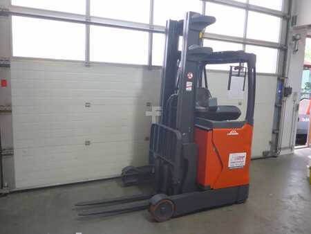Chariots à mât rétractable 2018  Linde R12 B (3)