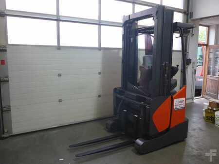 Carrelli retrattili 2016  Linde R16X-03 (2)