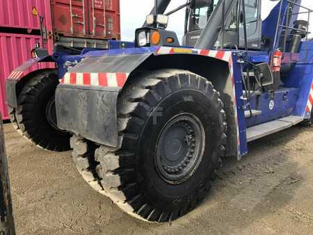 Reach stacker - Kalmar DRG420-60S5 (3)