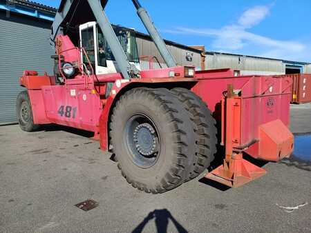 Reach stacker 2009  CVS Ferrari F481 (7)