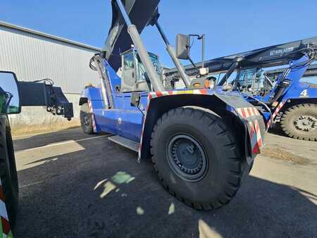Reachstacker  Kalmar DRG420-60S5 (4)
