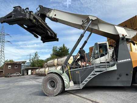 Reachstacker 2017  Liebherr LRS545 Intermodal (2)
