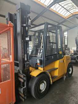 Empilhador diesel 2009  Jungheinrich DFG670 (1)