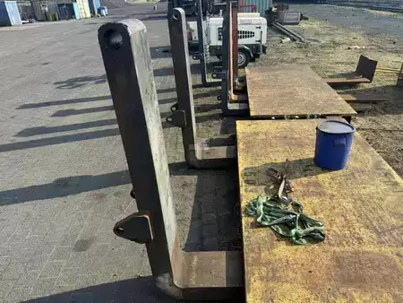 Diesel Forklifts 2016  SMV Konecranes SMV45-1200C (6)