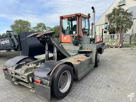 Terminálový traktor 2000  Terberg TT220 (3)