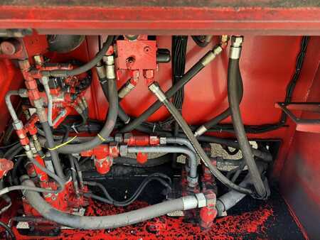 Reach stacker 1997  CVS Ferrari F158 (5)