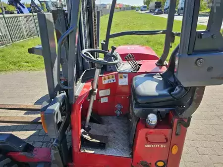 Truck med førersetet 2013  Moffett M4-25.4 (9)