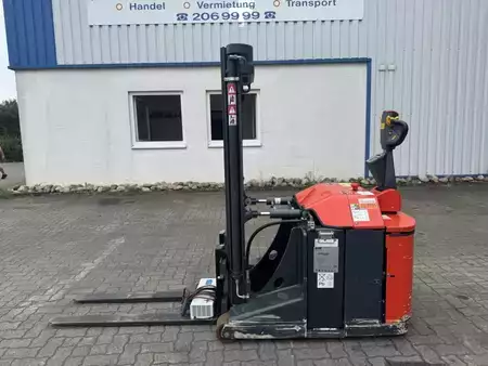 Ruční vysokozdvižný vozík 2021  Combilift SC1500 (1)