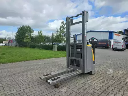 Apilador eléctrico 2019  Jungheinrich EJC112z (4)